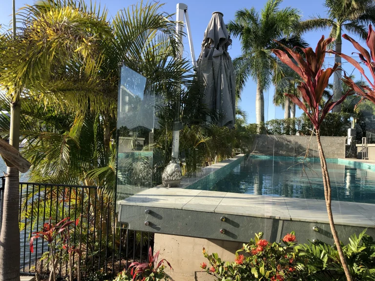 balustrade ideas for pool fencing